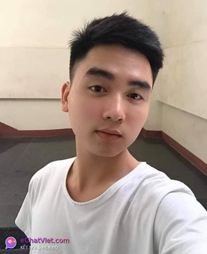 Pham ngoc bau, 26 tuổi, thành viên eChatViet