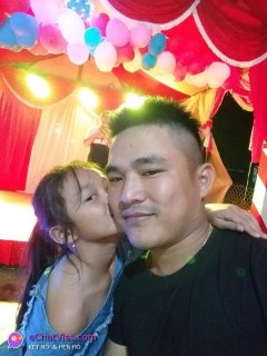 Đang thai linh
